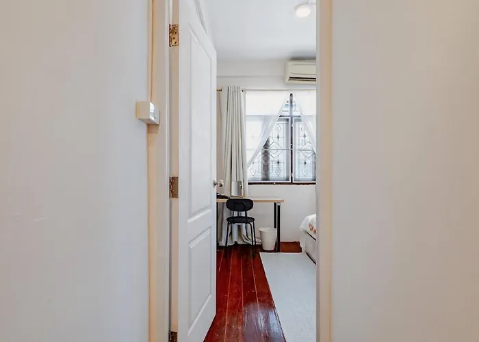 Private 6-bedroom House For 12 Guests Near Bts & Airport Rail Link * Bangkok