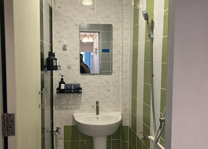 Apartment Private 6-bedroom House For 12 Guests Near Bts & Airport Rail Link *