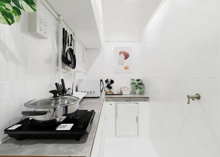 Apartment Private 6-bedroom House For 12 Guests Near Bts & Airport Rail Link *